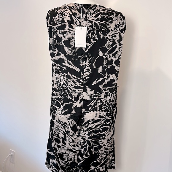 NEW In Wear Sinori Lightweight Dress Size 8 Medium Black & Beige Print $129 BNWT - Picture 7 of 14